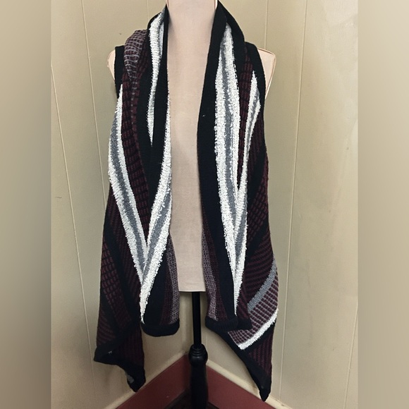 a.n.a Sweaters - a.n.a Striped Knit Vest Size XL Acrylic Wool Other Fibre Fall Winter Cozy Used